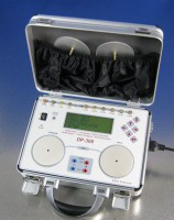 Tester defibrylatorów DP-600 (kardiostymulatorów, symulator EKG - następca DP 300)